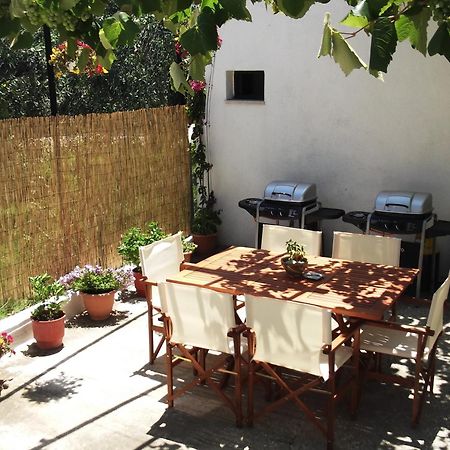 Gorgona Rooms Alikí Exterior foto