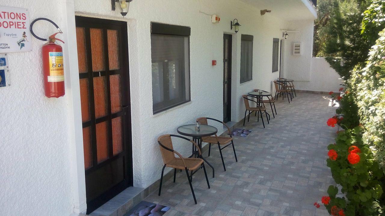 Gorgona Rooms Alikí Exterior foto
