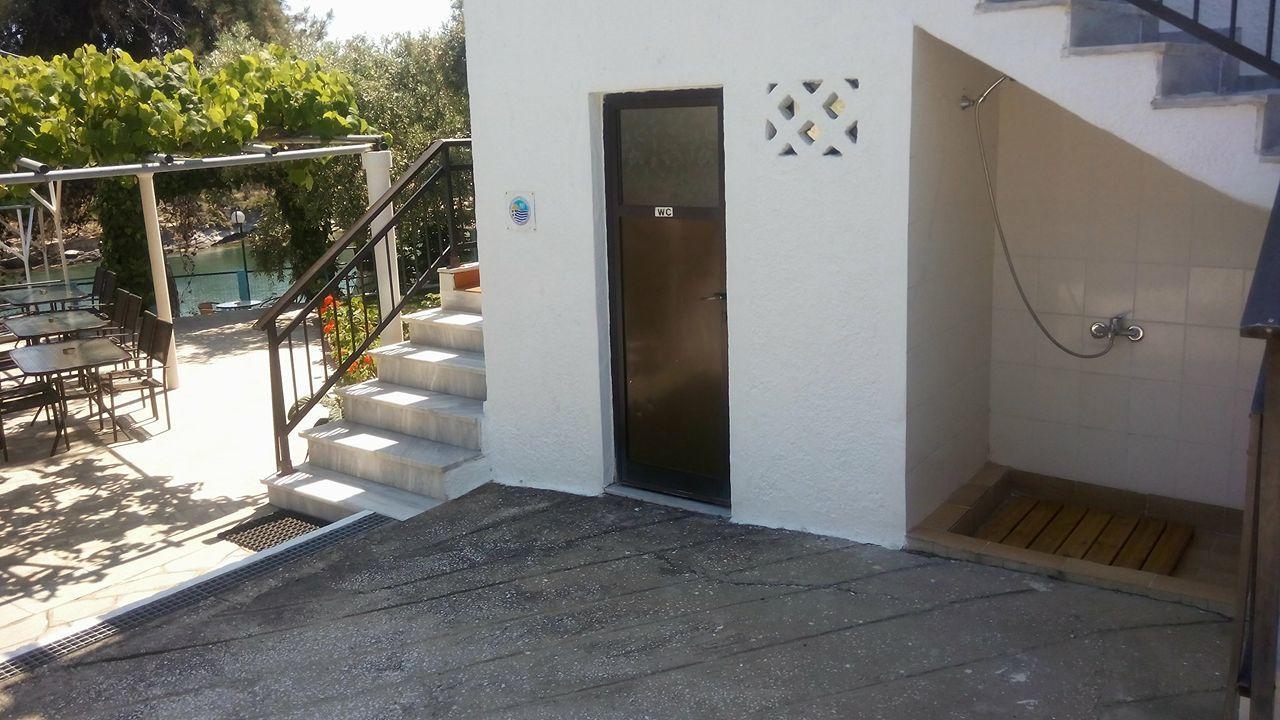 Gorgona Rooms Alikí Exterior foto